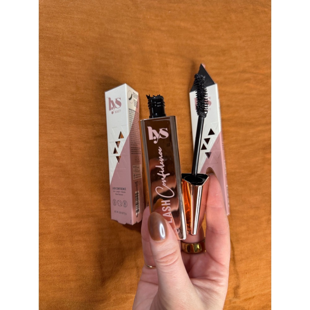 2 Lash Confidence Volume + Length + Curl Clean Mascara‎